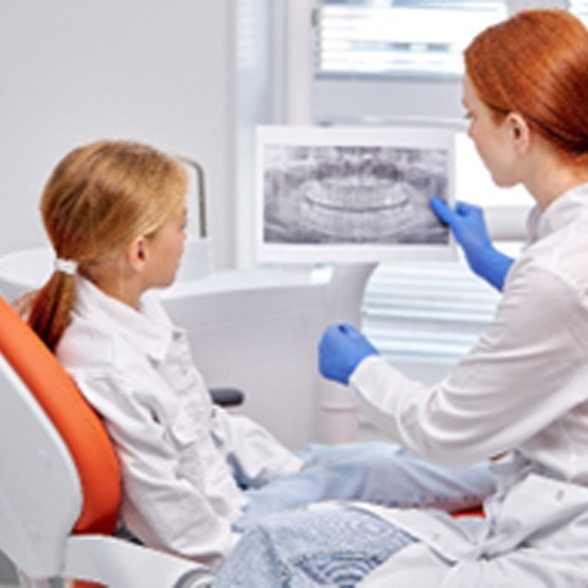 Chesterfield pediatric dentist explaining X-ray to child