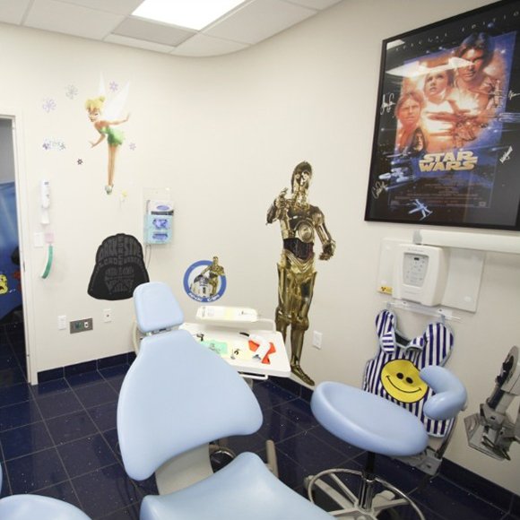 Star wars themed dental treatment room